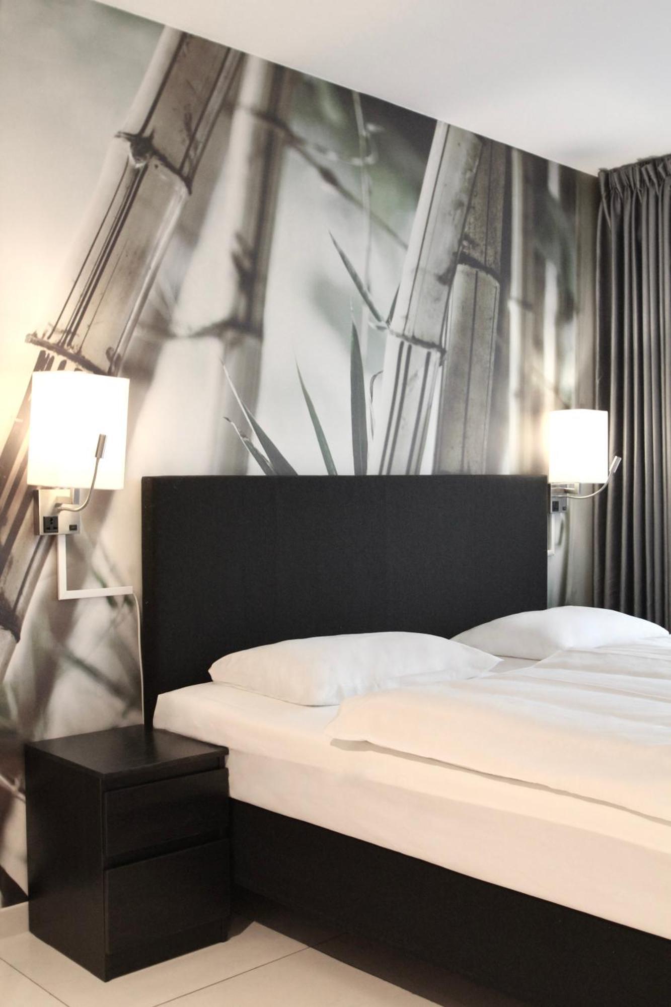 Hotel Super Hotel, 3*